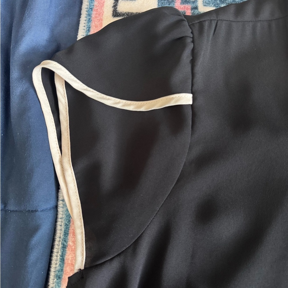 Torrid - Geogette Tulip Sleeve Blouse - Picture 2 of 5
